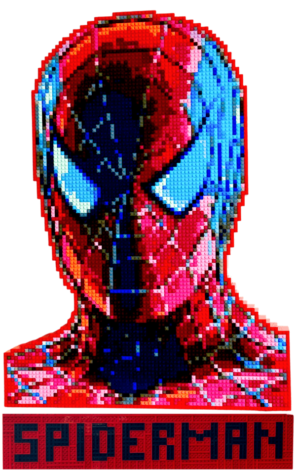 Portrait en LEGO de Spider-Man créé par l'artiste qargo, représentant un visage pixelisé du super-héros avec des briques colorées, combinant art contemporain et culture pop.